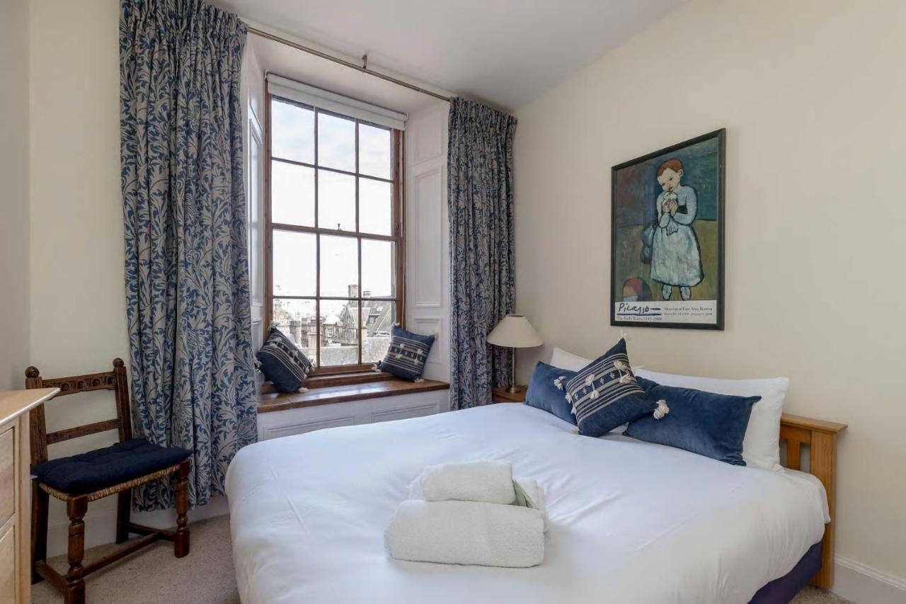 Stunning Panoramic Views: Heart Of The Royal Mile Appartement Edinburgh Buitenkant foto